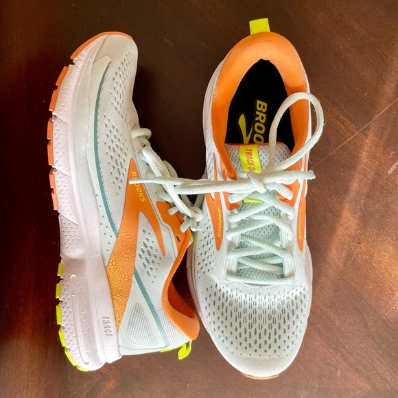 Brooks Trace 3 Women's Running Shoes (Size: 7.5) - Excellent Condition - Picture 9 of 16